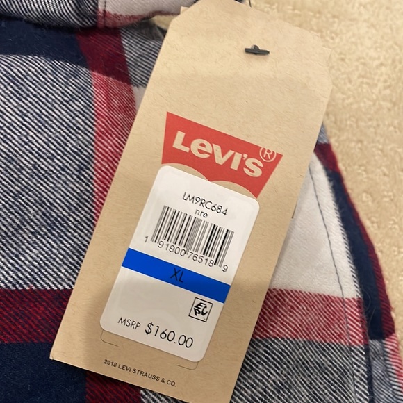 Levi’s Flannel Jacket - Picture 7 of 8